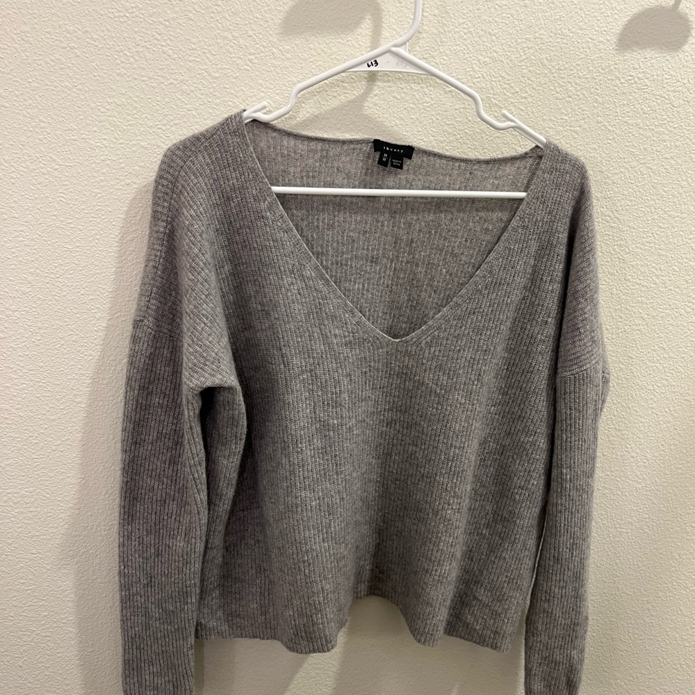 Theory Heather Gray V-Neck Sweater